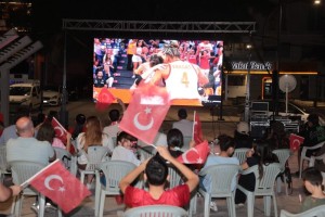 Filenin Sultanlarının Zaferi Dev Ekranda İzlendi